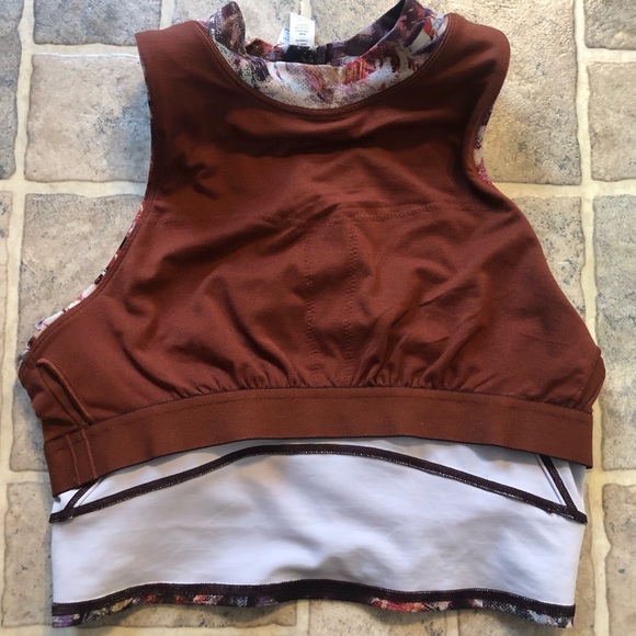 Lululemon Everlux and Mesh Cropped Tank
Urbantricity Multi / Dark Terrace - Picture 8 of 8